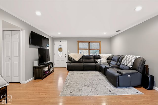6925 Crown Drive, Brownsburg, IN 46112
