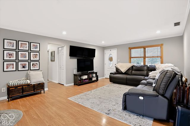 6925 Crown Drive, Brownsburg, IN 46112