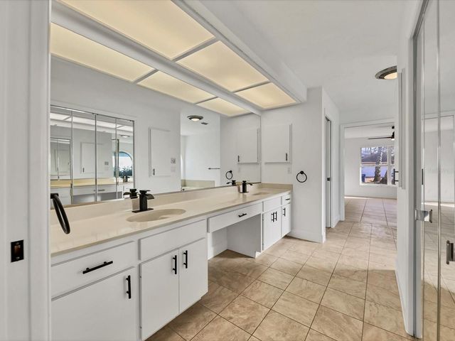 5125 WEDGE COURT E, Bradenton, FL 34203