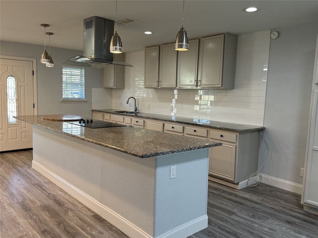 208 N Bowser Road, Richardson, TX 75081