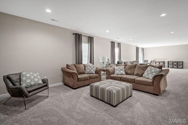 508 Old Moray Place, St Charles, MO 63301