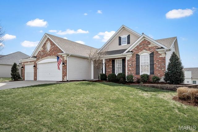 508 Old Moray Place, St Charles, MO 63301