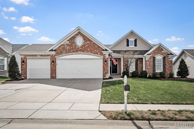 508 Old Moray Place, St Charles, MO 63301