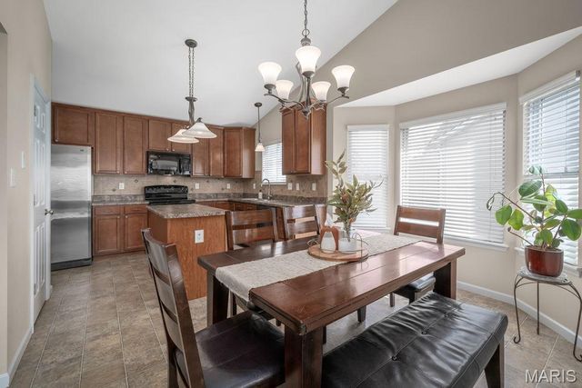 508 Old Moray Place, St Charles, MO 63301