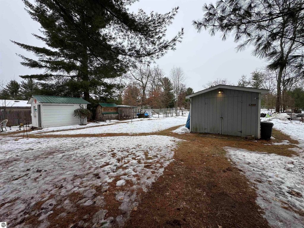 Image 23 of property listing at 5347 Oak Drive, Alger, MI 48610