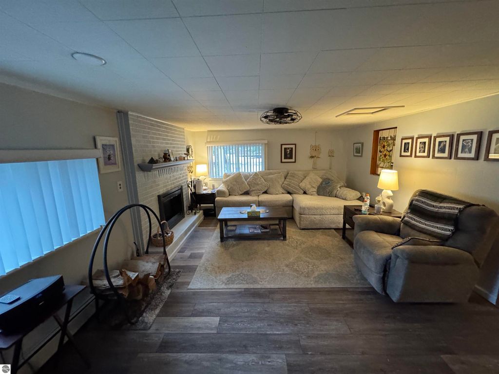 Image 9 of property listing at 5347 Oak Drive, Alger, MI 48610