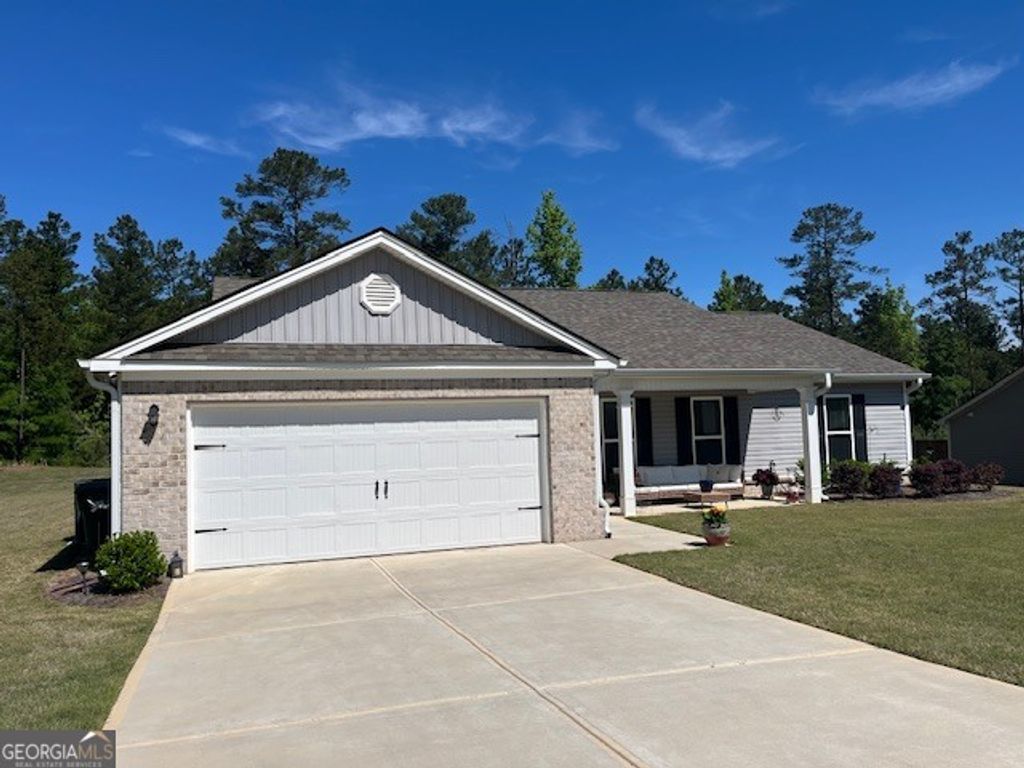 418 Riley Circle NW, Milledgeville, GA 31061