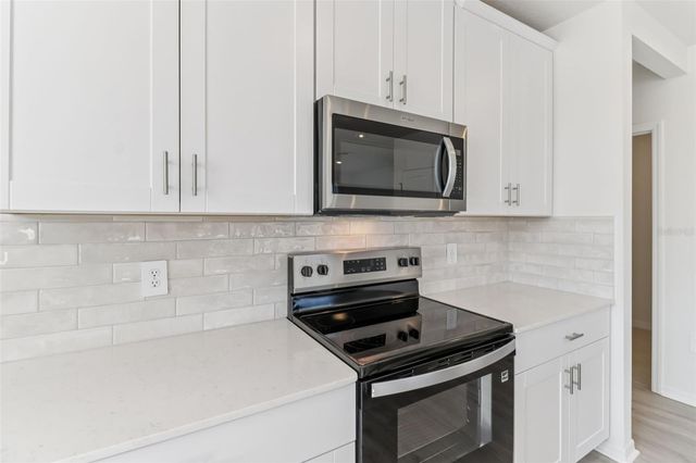 721 SPARTINA WAY, Lady Lake, FL 32159