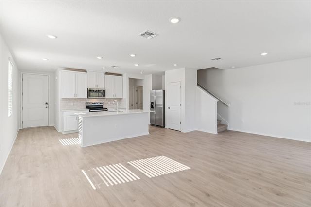 721 SPARTINA WAY, Lady Lake, FL 32159