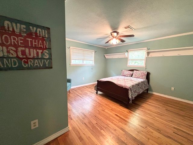 1810 FM788, Plainview, TX 79072