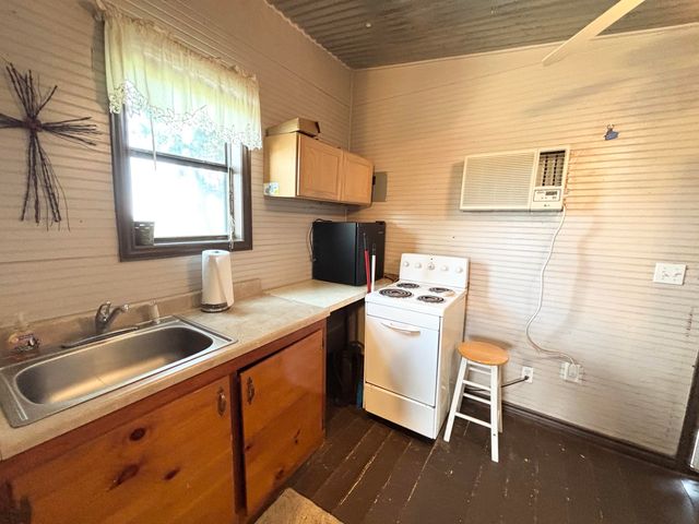 1810 FM788, Plainview, TX 79072