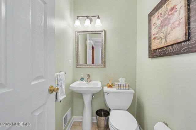 49 Hampton Drive, Freehold, NJ 07728