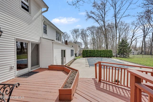 49 Hampton Drive, Freehold, NJ 07728