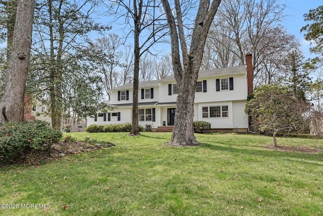 49 Hampton Drive, Freehold, NJ 07728