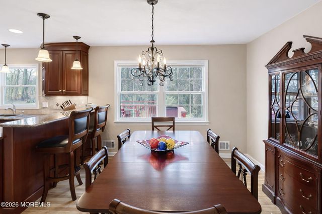 49 Hampton Drive, Freehold, NJ 07728