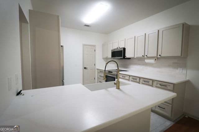 25 Chemin Place, Sharpsburg, GA 30277