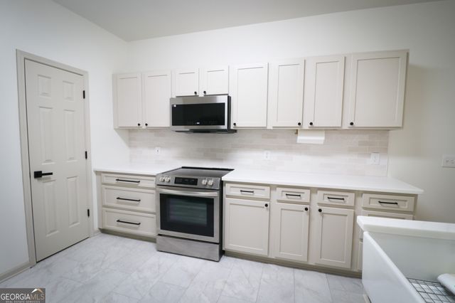 25 Chemin Place, Sharpsburg, GA 30277