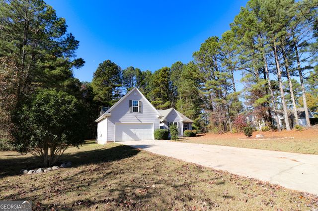 25 Chemin Place, Sharpsburg, GA 30277