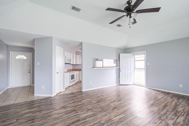 10007 Rustic Gate Road, La Porte, TX 77571