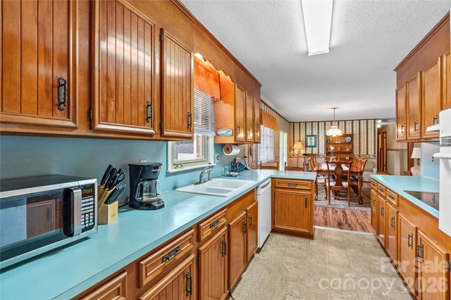 132 Polly Drive, Statesville, NC 28625