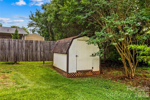 132 Polly Drive, Statesville, NC 28625