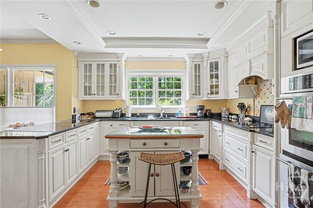 1 Treutlen Lane, Savannah, GA 31411