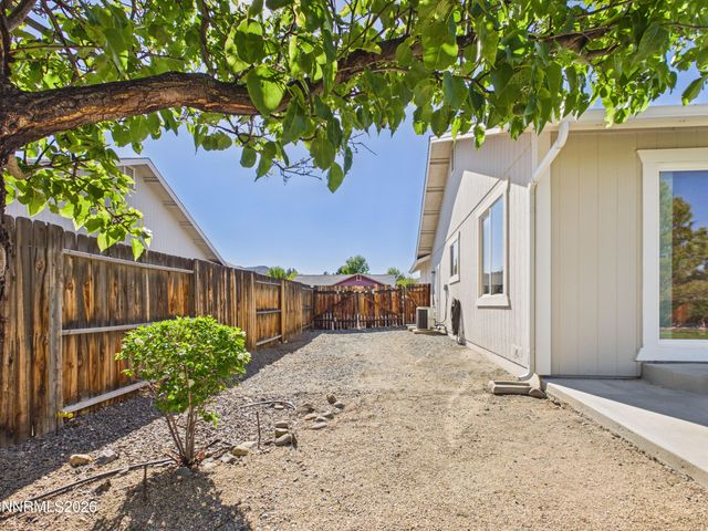 2274 Soar Drive, Sparks, NV 89441