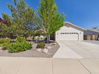 2274 Soar Drive, Sparks, NV 89441