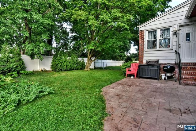 315 Myers Avenue, Hasbrouck Heights, NJ 07604