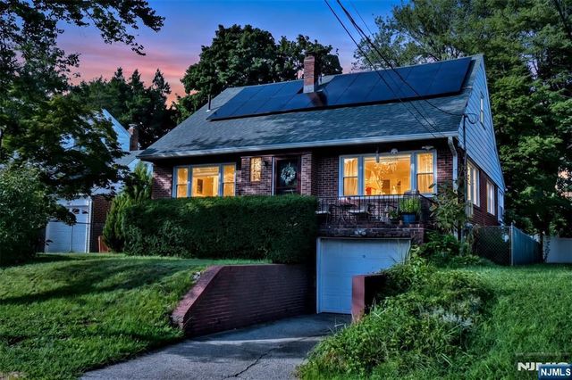 315 Myers Avenue, Hasbrouck Heights, NJ 07604