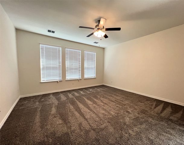 2904 Rose Heath Lane, Fort Worth, TX 76108