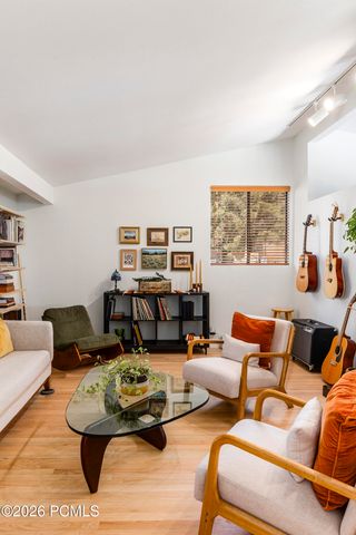 7717 S 3500 East, Cottonwood Heights, UT 84121