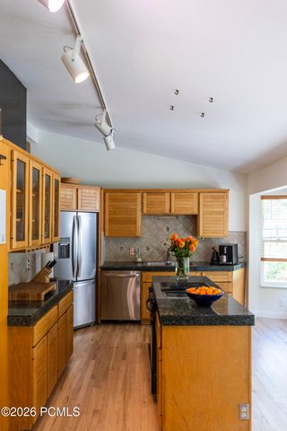 7717 S 3500 East, Cottonwood Heights, UT 84121