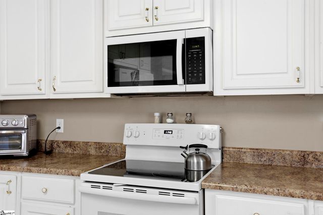 109 Palmetto Street, Cowpens, SC 29330