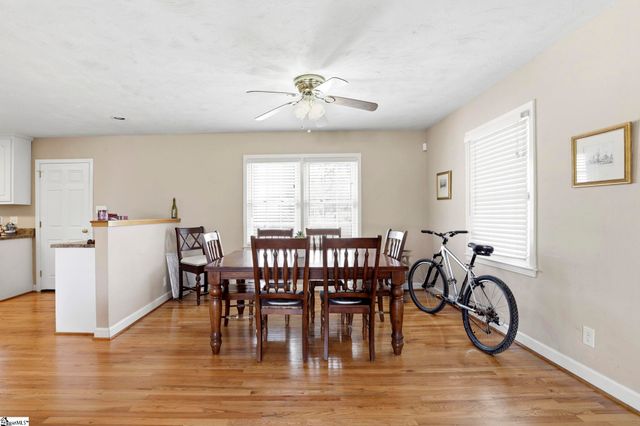 109 Palmetto Street, Cowpens, SC 29330