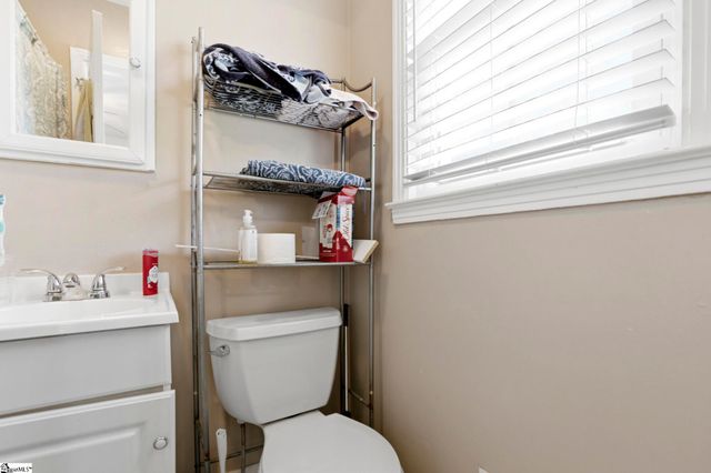 109 Palmetto Street, Cowpens, SC 29330