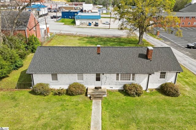 109 Palmetto Street, Cowpens, SC 29330