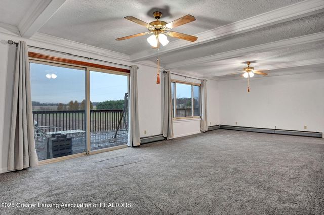 11191 W Chadwick Road, Eagle, MI 48822