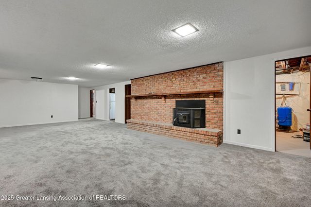 11191 W Chadwick Road, Eagle, MI 48822