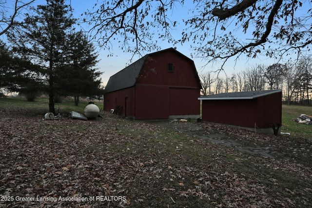 11191 W Chadwick Road, Eagle, MI 48822