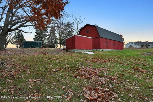 11191 W Chadwick Road, Eagle, MI 48822