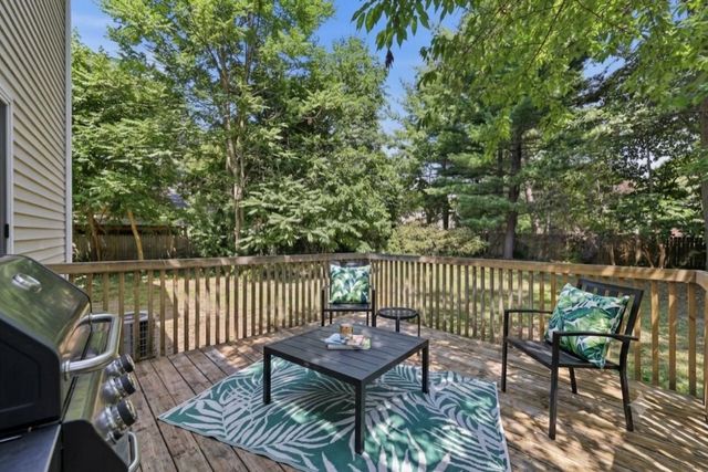 2046 N Roberts Road, Muskegon, MI 49445