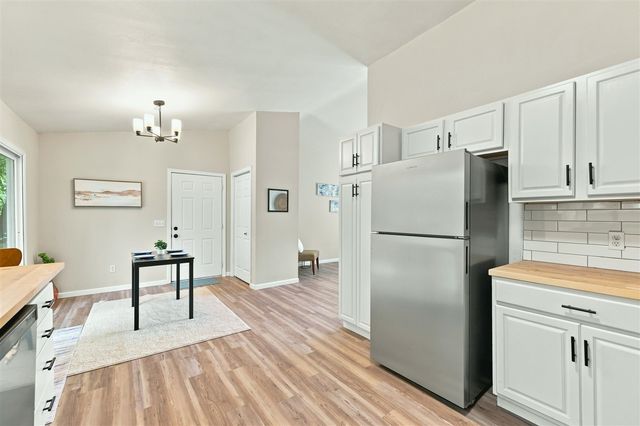 2046 N Roberts Road, Muskegon, MI 49445