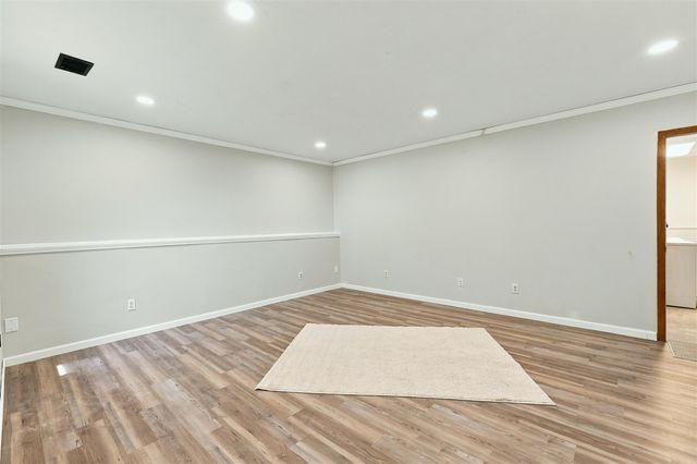 2046 N Roberts Road, Muskegon, MI 49445