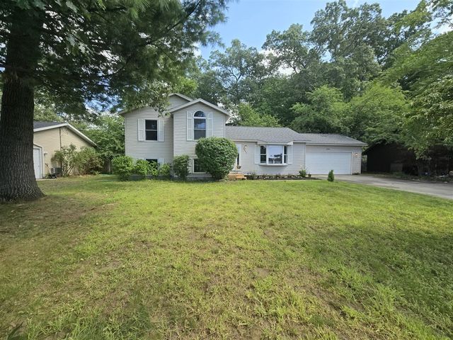 2046 N Roberts Road, Muskegon, MI 49445