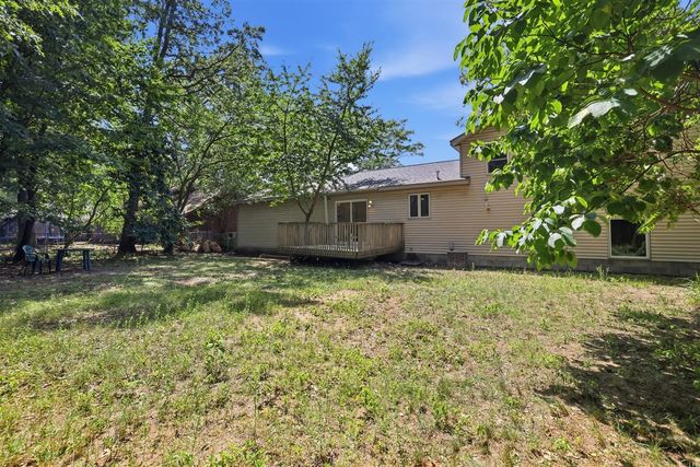 2046 N Roberts Road, Muskegon, MI 49445