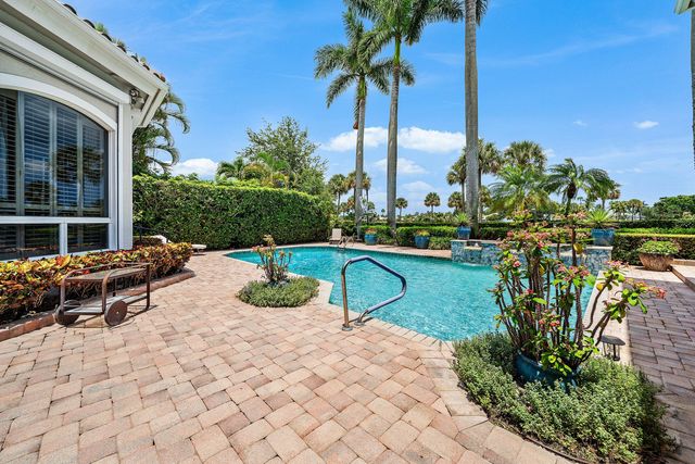 61 St George Place, Palm Beach Gardens, FL 33418