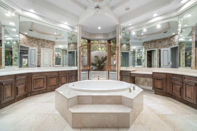 61 St George Place, Palm Beach Gardens, FL 33418