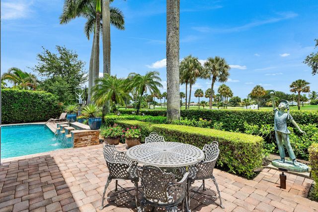 61 St George Place, Palm Beach Gardens, FL 33418