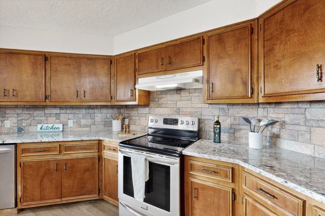 1110 Ranchero Road, Bosque Farms, NM 87068